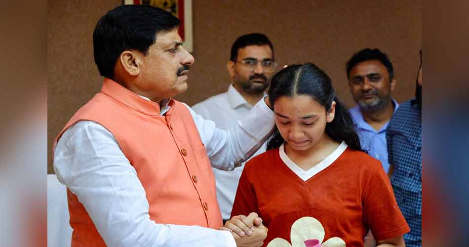 मासूम बच्चों अव्यक्त और प्रेक्षा के परिजनों के साथ है सरकार : मुख्यमंत्री डॉ. यादव